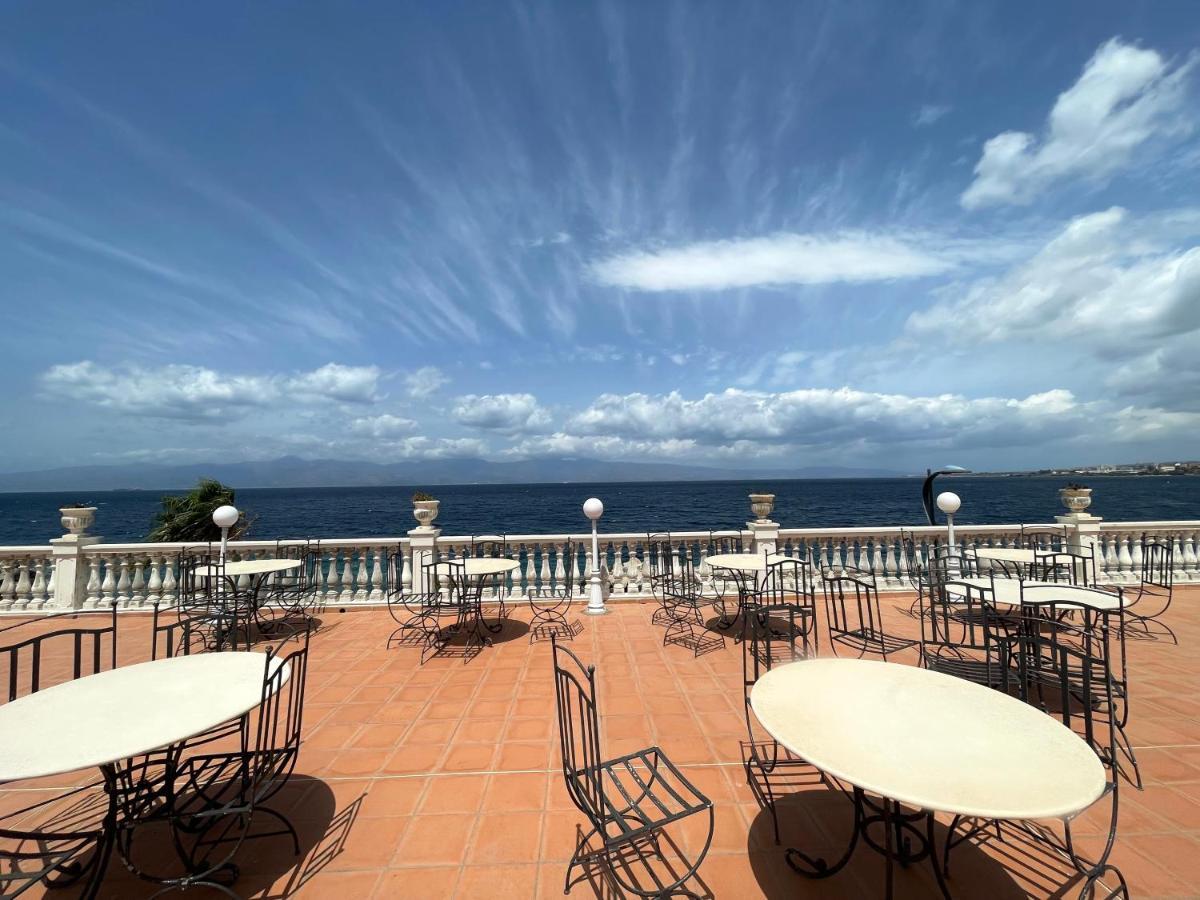 Hotel La Lampara Reggio di Calabria Dış mekan fotoğraf