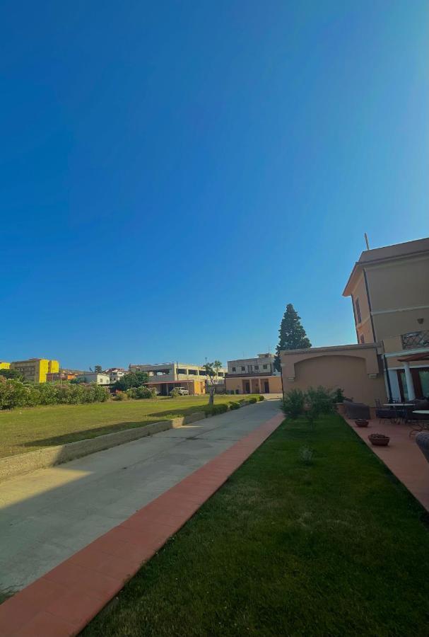 Hotel La Lampara Reggio di Calabria Dış mekan fotoğraf
