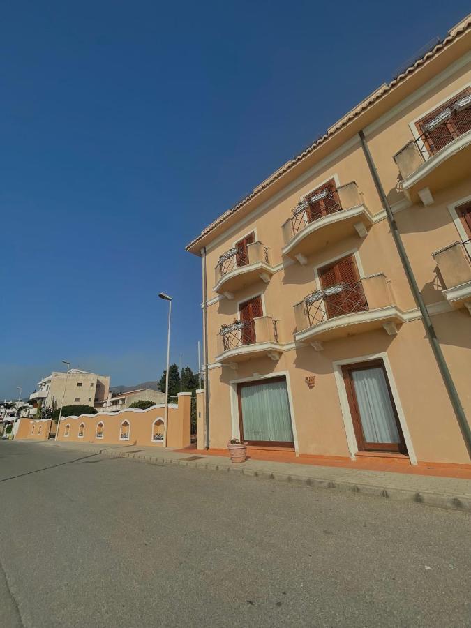 Hotel La Lampara Reggio di Calabria Dış mekan fotoğraf