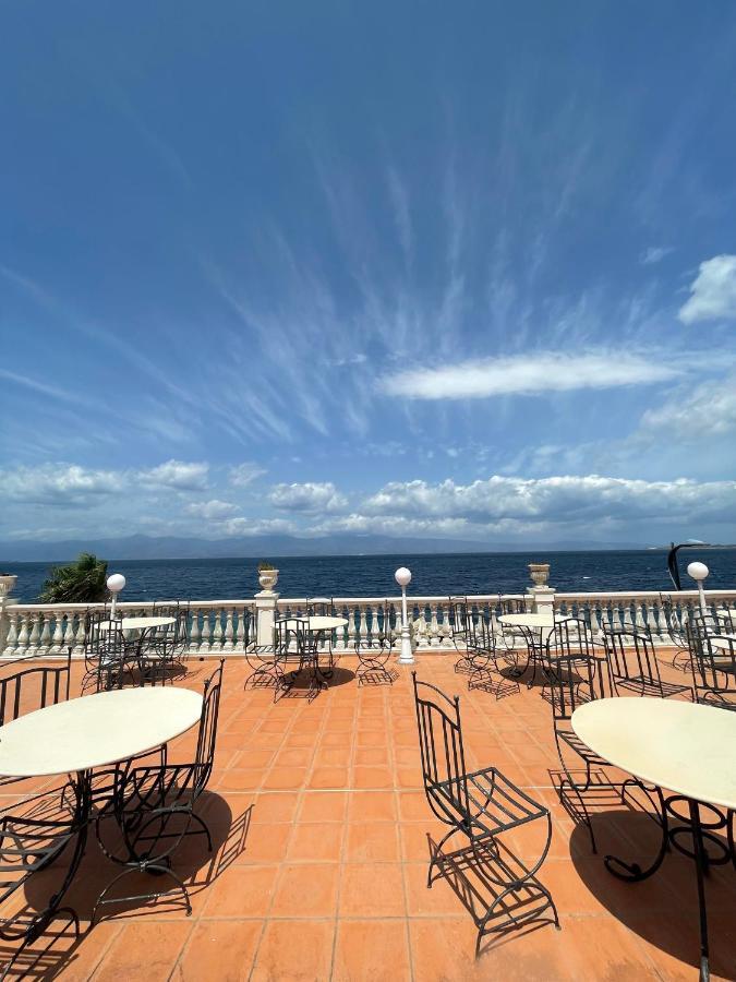 Hotel La Lampara Reggio di Calabria Dış mekan fotoğraf