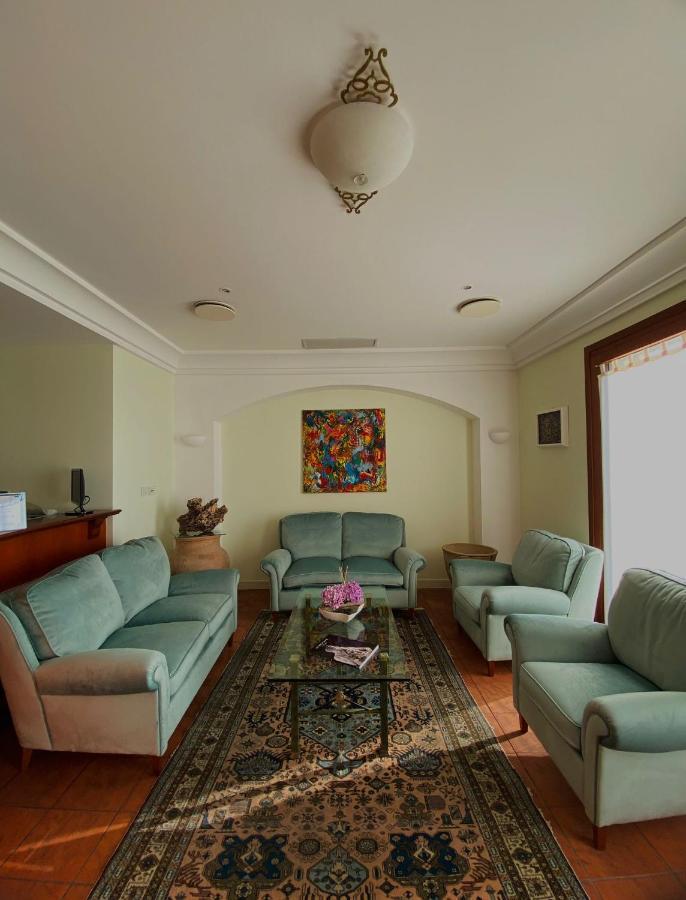 Hotel La Lampara Reggio di Calabria Dış mekan fotoğraf