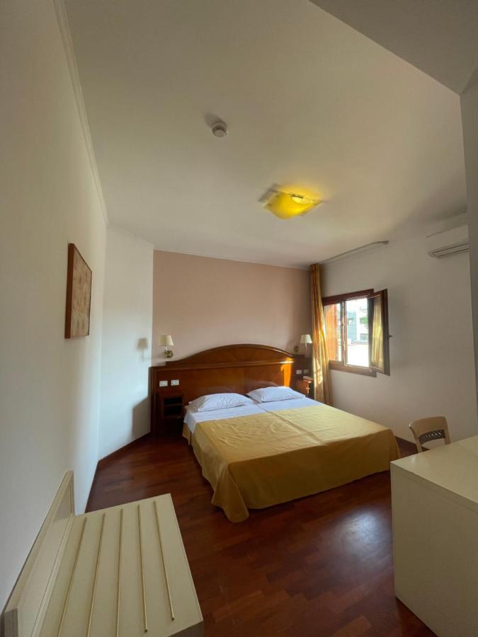 Hotel La Lampara Reggio di Calabria Dış mekan fotoğraf